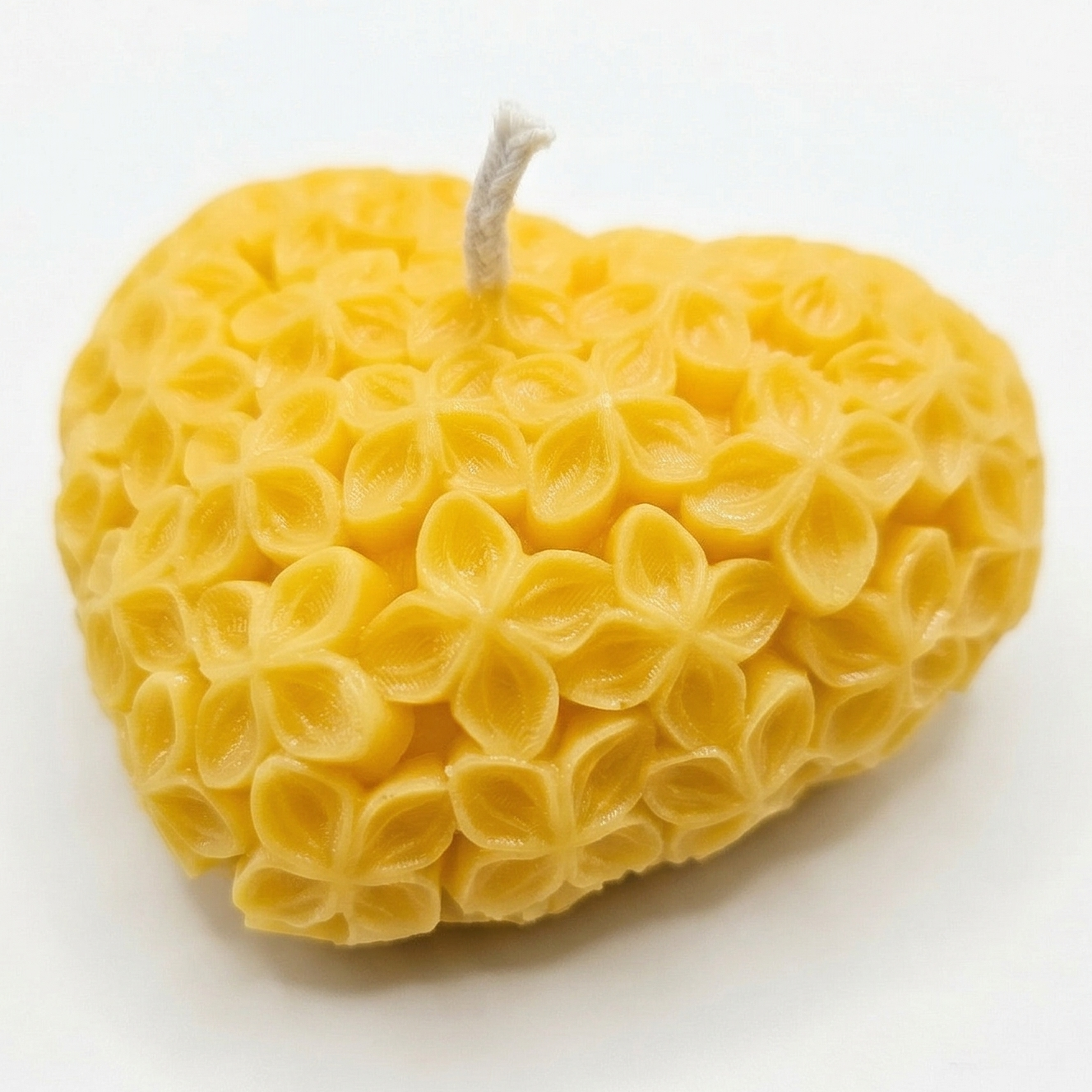 Dekorativní svíčka Kvetoucí srdce - Bílá / Kokos
