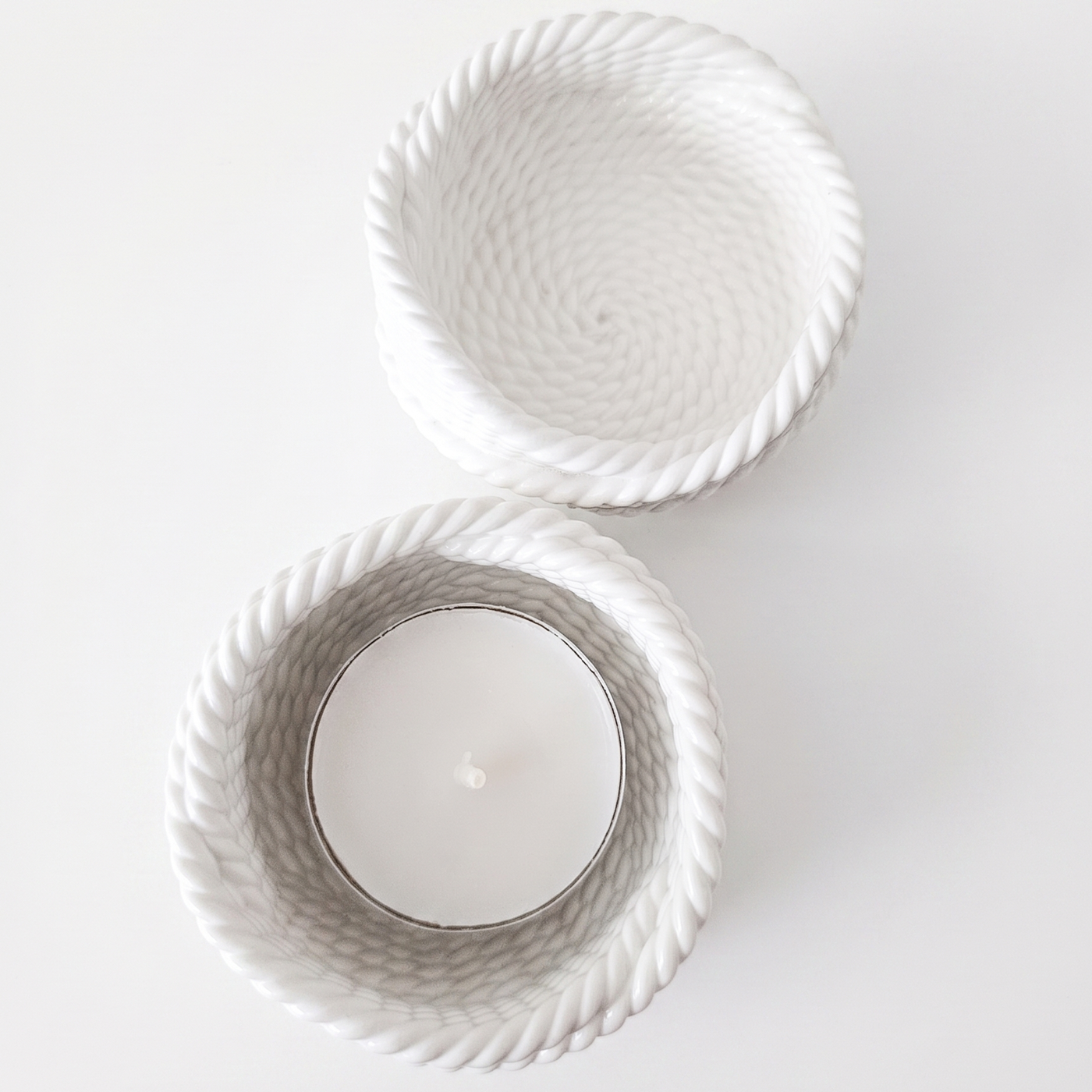 Designový svícen Příze – Bílý