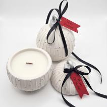 Svíčka Christmas Bauble Charming - Bílá / Stříbrná / Zimní kouzlo